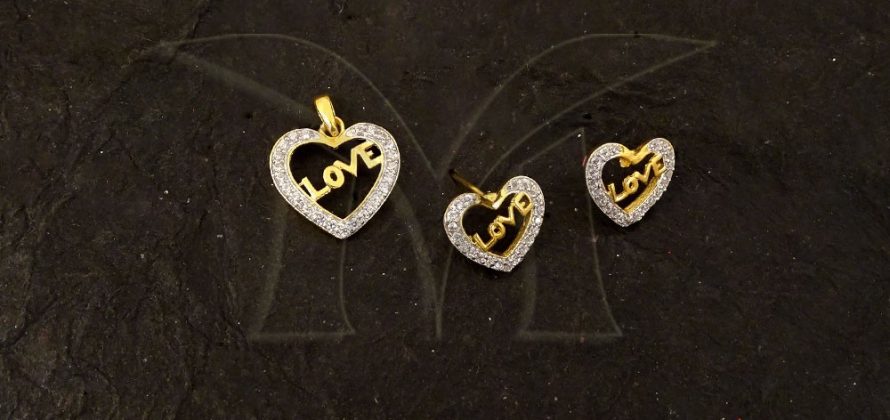 Love Pendant Set