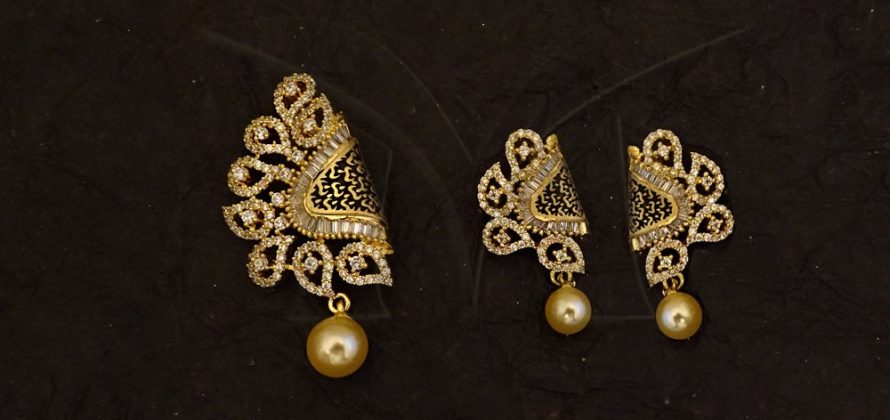 American Diamond Pendant Set