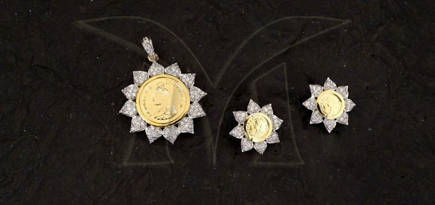 American Diamond Pendant Set